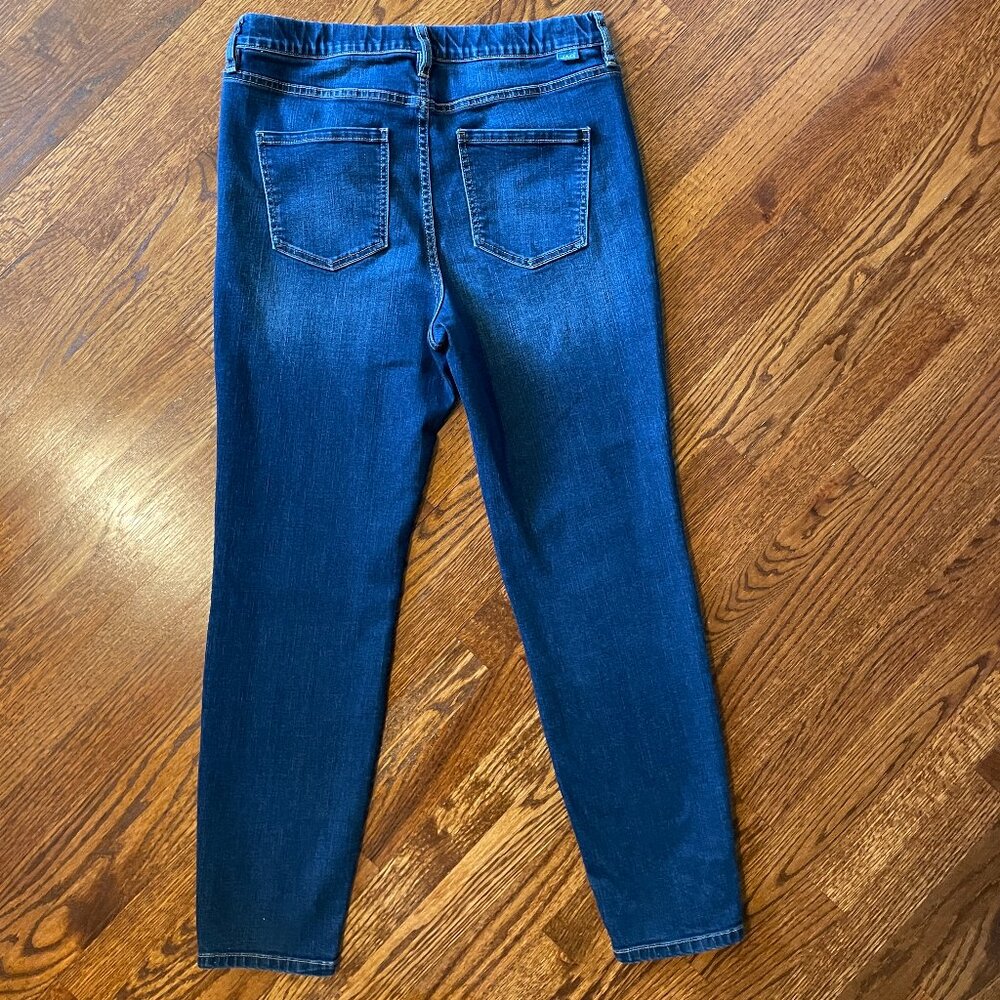 LAST CHANCE: Jag Jeans Medium Wash Pull-On Jeans - Size 12 - Picture 2 of 6